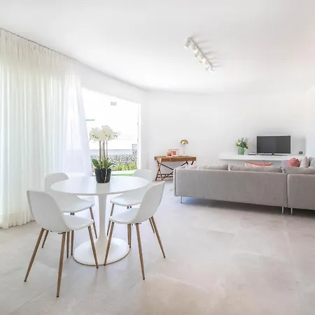 Amplia Y Comoda Con Terraza Y Vistas Al Mar Apartment
